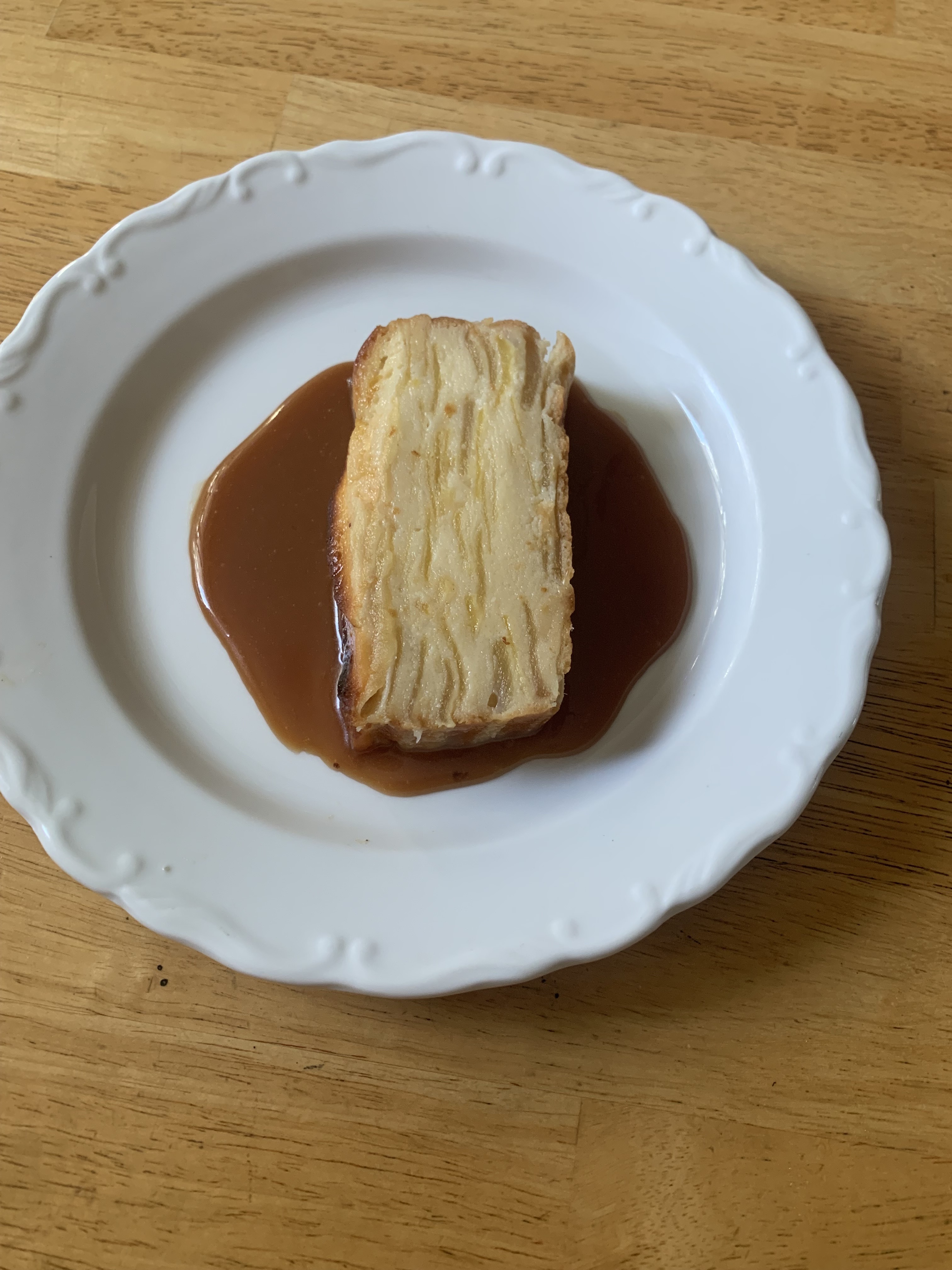 Picture of the gateau invisble + miso caramel from Serious Eats. You should bake this, it rocks.